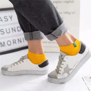 Professional mens socks with sewing tags