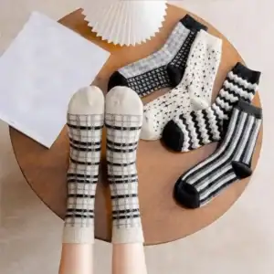 Bulk ladies stylish socks supplier