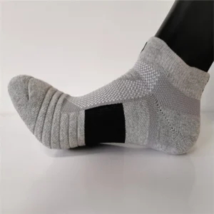 Men's cushioned compression athletic socks